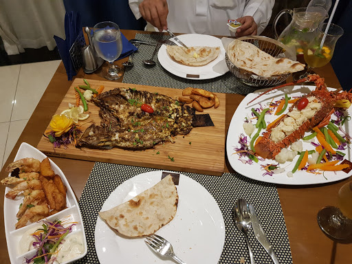 كومو للأكلات البحرية 