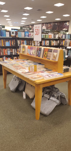 Book Store «Barnes & Noble», reviews and photos, 2615 Medical Center Pkwy, Murfreesboro, TN 37129, USA