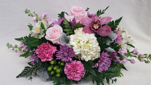 Florist «Foti Flowers At Yuess Gardens», reviews and photos, 406 3rd St, Newburgh, NY 12550, USA