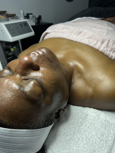 Gliss Aesthetics image
