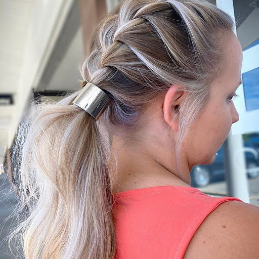 Hair Salon «Tease Salon», reviews and photos, 6839 Pearl Rd, Middleburg Heights, OH 44130, USA