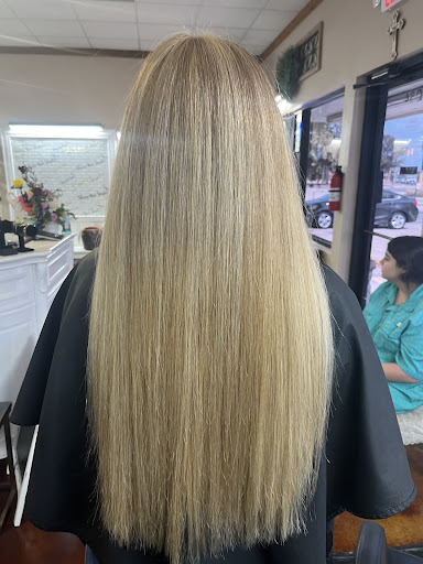 Hair Salon «Shears Hair Studio», reviews and photos, 1008 2nd St, Pleasanton, TX 78064, USA