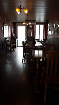 Atmosphère du Restaurant Le Pub Des Halles à Sainte-Hermine - n°5