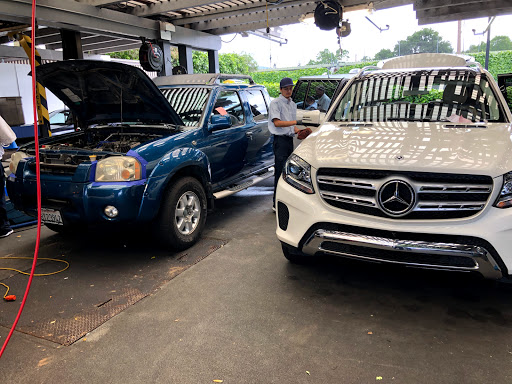 Car Wash «Classic Car Wash - Los Gatos», reviews and photos, 16500 Lark Ave, Los Gatos, CA 95032, USA