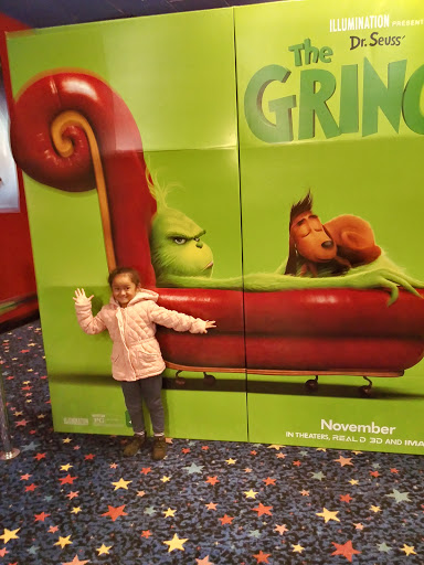 Movie Theater «Cinema 12 Theatre: Classic Cinemas», reviews and photos, 100 L W Besinger Dr, Carpentersville, IL 60110, USA