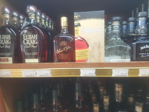 Liquor Store «Liquor And Wine», reviews and photos, 14410 SE Petrovitsky Rd #112, Renton, WA 98058, USA