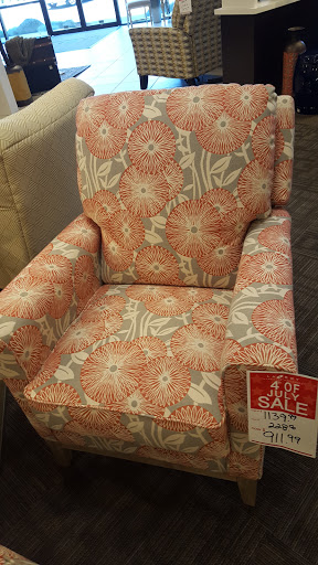 Furniture Store «La-Z-Boy Furniture Galleries», reviews and photos, 7070 SW Nyberg St, Tualatin, OR 97062, USA