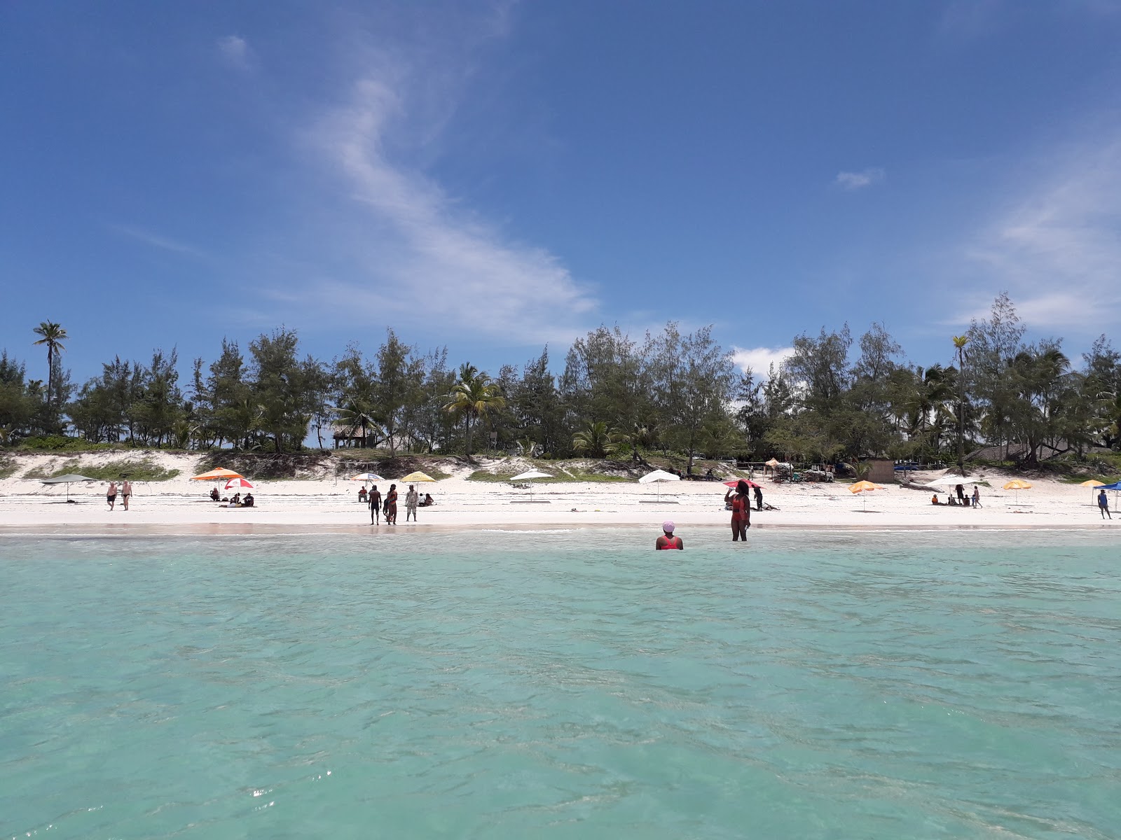 Foto av Mossuril Beach med turkos rent vatten yta