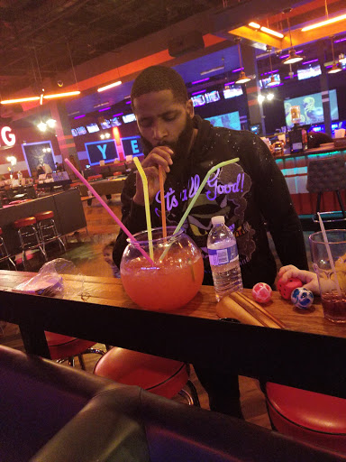 Bowling Alley «Brunswick Zone XL», reviews and photos, 100 E Street Rd, Feasterville-Trevose, PA 19053, USA