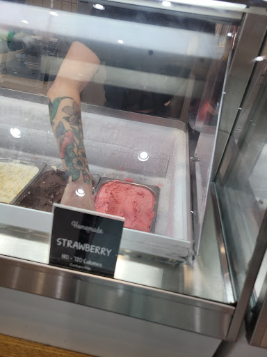 Ice Cream Shop «Marble Slab Creamery», reviews and photos, 14 Biltmore Ave, Asheville, NC 28801, USA