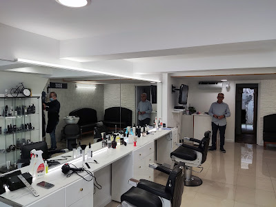 CARI COIFFURE à Marseille