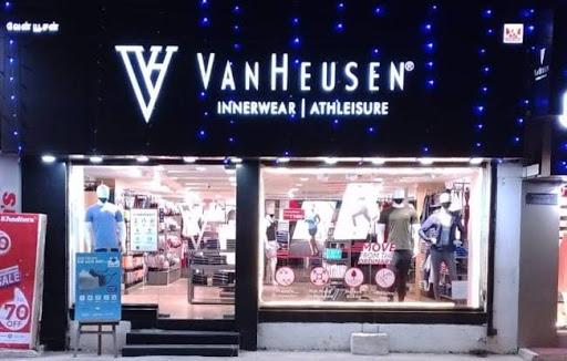 van heusen innerwear store