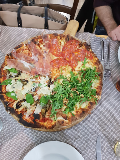 Ristorante Tana Degli Orsi in San Martino In Colle, Provincia di Perugia
