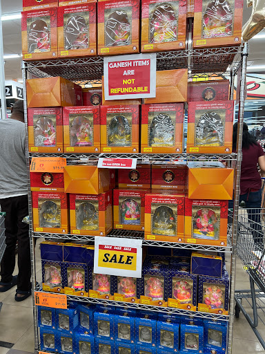 Asian Grocery Store «Lotte Plaza Market - Ashburn», reviews and photos, 43930 Farmwell Hunt Plaza #100, Ashburn, VA 20147, USA