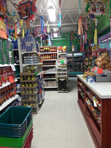 Grocery Store «Yuriria Supermarket», reviews and photos, 1830 Atlanta Hwy # A, Gainesville, GA 30504, USA