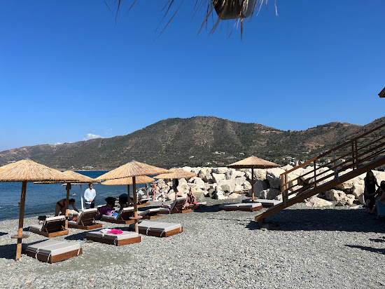 Pomos Beach