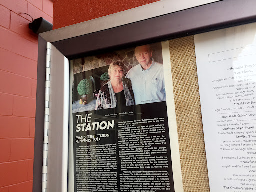Restaurant «Evans Street Station», reviews and photos, 110 S Evans St, Tecumseh, MI 49286, USA