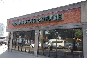 Starbucks Reserve image