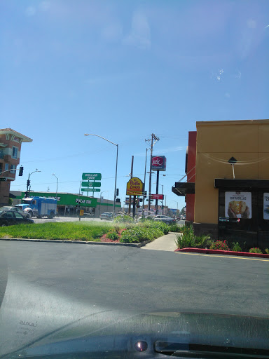 Mexican Restaurant «El Pollo Loco», reviews and photos, 2506 International Blvd, Oakland, CA 94601, USA
