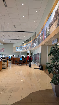 Larry H. Miller Toyota Murray - Photo 9 - Car repair in Murray, UT, Santa Maria