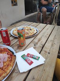 Plats et boissons du Restaurant Pizzeria Chez Giuseppe à Ruoms - n°4