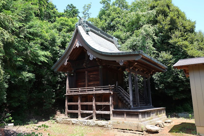 八巻神社