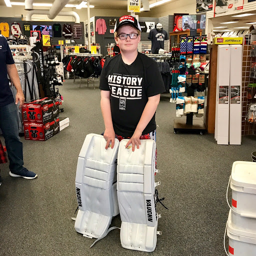 Sporting Goods Store «Sports Etc», reviews and photos, 1303 Massachusetts Ave, Arlington, MA 02476, USA