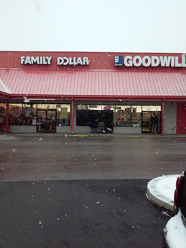 Bellevue Goodwill Store, 15 Donnermeyer Dr, Bellevue, KY 41073, Thrift Store