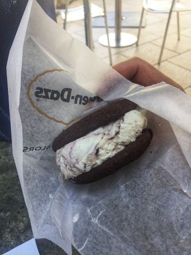 Ice Cream Shop «Häagen-Dazs® Ice Cream Shop», reviews and photos, 5455 Tamiami Trail N #512, Naples, FL 34108, USA