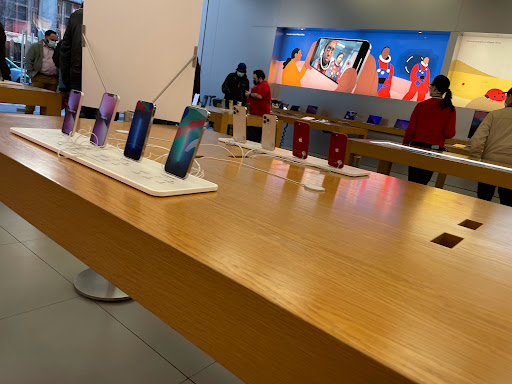 Computer Store «Apple Walnut Street», reviews and photos, 1607 Walnut St, Philadelphia, PA 19103, USA