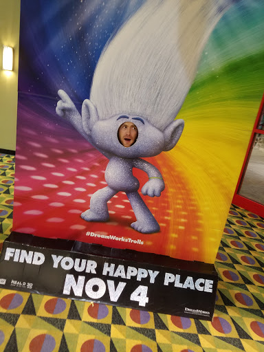 Movie Theater «Regal Cinemas New Albany 16», reviews and photos, 300 Professional Ct, New Albany, IN 47150, USA