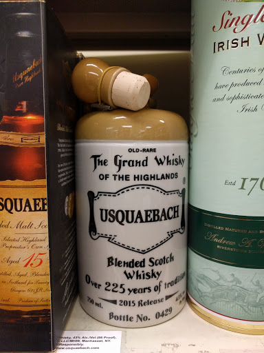 State Liquor Store «NH Liquor & Wine Outlet», reviews and photos, 10 Benning St, West Lebanon, NH 03784, USA