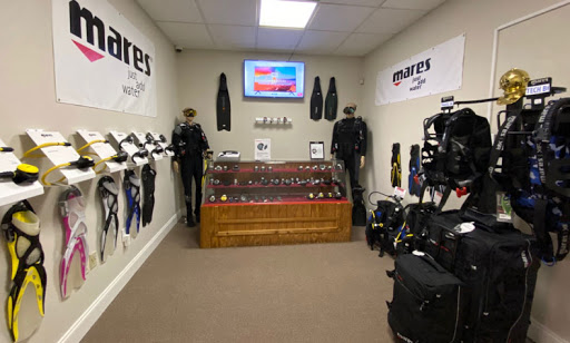 Dive Shop «Divers Discount Florida», reviews and photos, 2071 South Federal Highway, Fort Lauderdale, FL 33316, USA