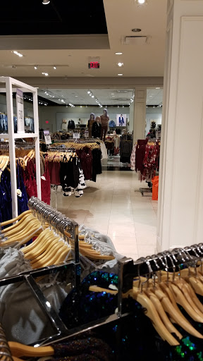 Clothing Store «Forever 21», reviews and photos, 651 Kapkowski Rd, Elizabeth, NJ 07201, USA