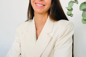 Dra. Paula Aguilar | Clínica dental Mislata image
