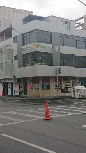 Calle Quito 0507 y, Av. Cevallos Esquina, Ambato 180103, Ecuador