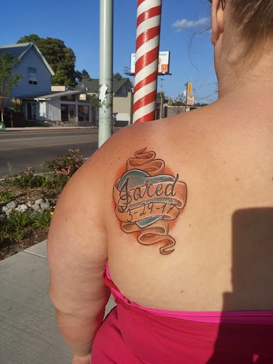 Tattoo Shop «Six1Six Tattoo Studio», reviews and photos, 526 Leonard St NW, Grand Rapids, MI 49504, USA