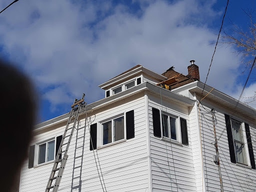 Toiture SealedTight Roofing and Renovations à Moncton (NB) | LiveWay