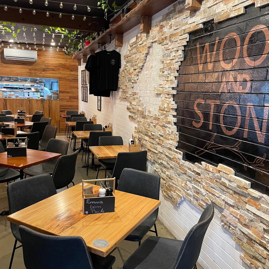 Wood and Stone Café 6210