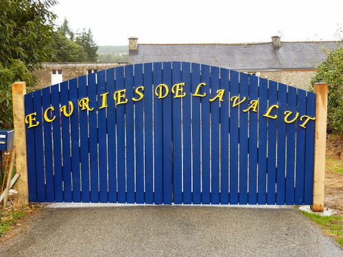 attractions les ecuries de lavalut Locmaria-Grand-Champ