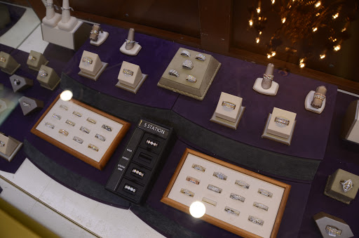 Jeweler «McKenzie & Smiley Jewelers», reviews and photos, 2794 Wilma Rudolph Blvd, Clarksville, TN 37040, USA