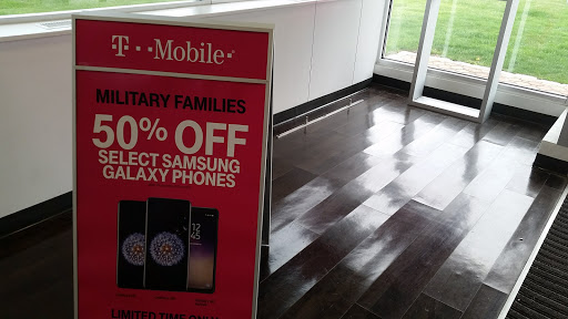 Cell Phone Store «T-Mobile», reviews and photos, 130 U.S. 22, Springfield Township, NJ 07081, USA