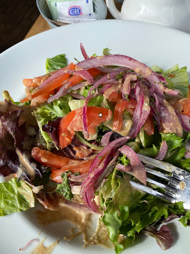 Upside down salad with chicken hummus and more!!!