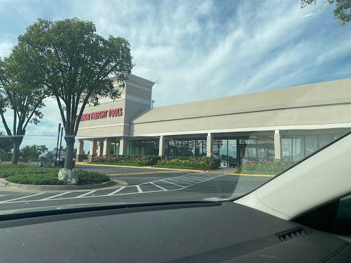 Hardware Store «Harbor Freight Tools», reviews and photos, 22330 S Sterling Blvd STE 101, Sterling, VA 20164, USA