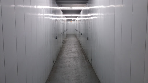 Self-Storage Facility «Public Storage», reviews and photos, 1917 Long Beach Blvd, Long Beach, CA 90806, USA