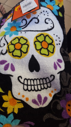 Home Goods Store «Christmas Tree Shops», reviews and photos, 28-34 Broadway, Lynnfield, MA 01940, USA