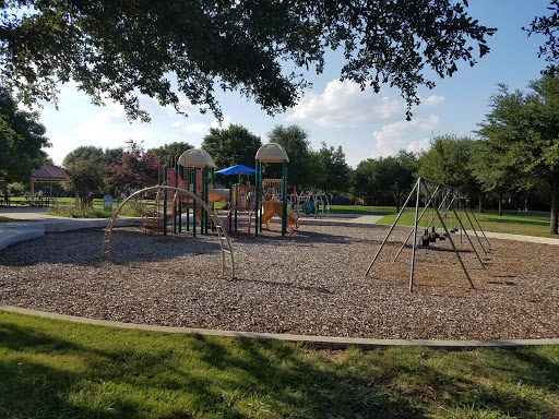 Park «Neighborhood Park - Frank Beverly Park», reviews and photos, 7112 Quarry Chase Trail, Plano, TX 75025, USA