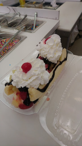 Ice Cream Shop «Carvel», reviews and photos, 725 NE 167th St, North Miami Beach, FL 33162, USA