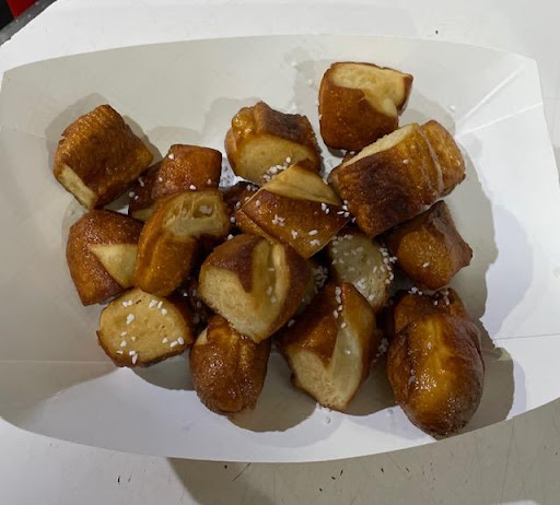 Bar & Grill «Rec Bowl», reviews and photos, 40 Crocker Blvd, Mt Clemens, MI 48043, USA