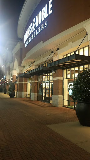 Book Store «Barnes & Noble», reviews and photos, 911 Haddonfield Rd, Cherry Hill, NJ 08002, USA
